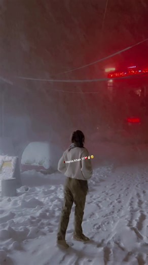 Hania Khan 11: Emotional Content and Connections