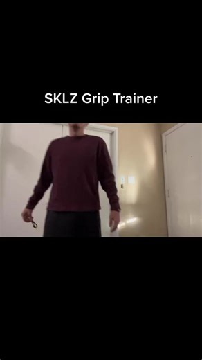 Great review on the SKLZ Golf Grip Trainer ⛳ You need one ASAP !! #sklz #golftok #golf