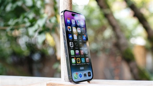 iPhone users can play old PC games on their smartphones