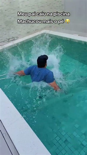 meu pai caiu na piscina #comedia #shorts
