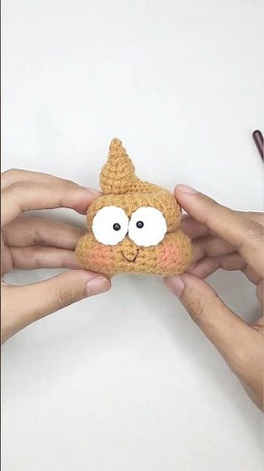 Cute Poop Emoji Crochet Tutorial | Easy Amigurumi Keychains #crochetdoll #crochetemoji #poopcrochet