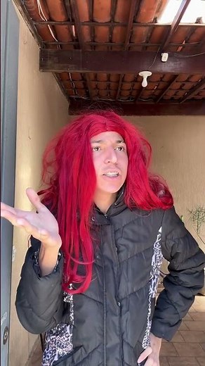 AQUELA MENINA QUE NAMORA MAIS DE UM CARA (shorts)