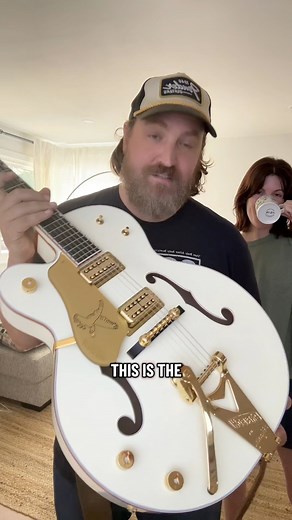 🫵🏻🤨 #gretsch #gretschguitar #guitarplayer #whitefalcon | The Redhill Valleys