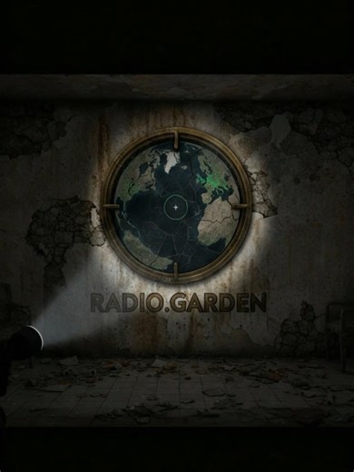 4 Abandoned Websites Found in Dark Room #hiddenwebsites #websitesyouneedtoknow #tiktokviral