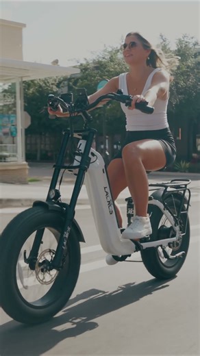 Work, shop, ride. Cyclone is built for your everyday city flow.