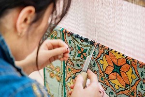What Is The Difference Between Tapestry And Weaving? - CraftsBliss.com
