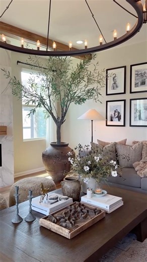 Coffee table styling. Follow me for more inspiration & design tips & tricks ❤️ #interiorgoals