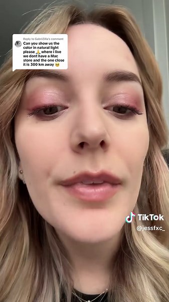 Comparing MAC Studio Fix Powder: Old vs New Formula