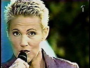 Marie fredriksson Tro Live @ Skansen