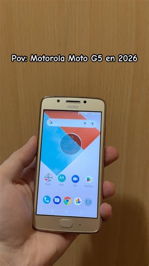 Pov: Motorola Moto G5 en 2026 #motorola #dinosaurios #vintage #old #nostalgia #recuerdos