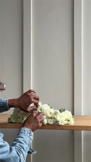 photoshoot BTS! #flowers #springflowers #bts #photoshoot #ranunculus | flowers