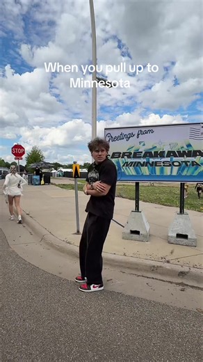 When you pull up to Minnesota for the first time… and it’s beautiful out?! #breakaway #breakawayminnesota