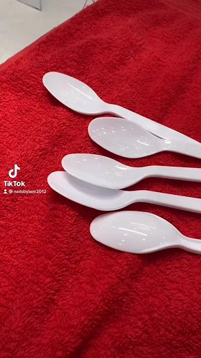 Spoon Nails: Tips for Unique Nail Designs