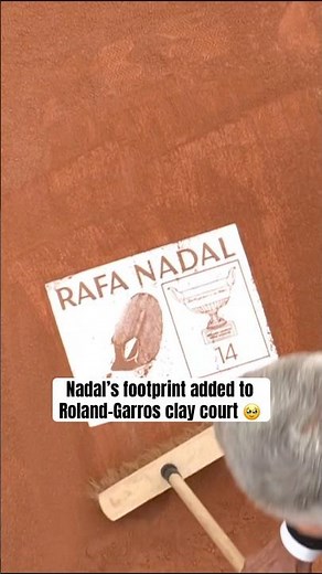 Rafael Nadal gets emotional seeing footprint on Court Philippe-Chatrier ❤️