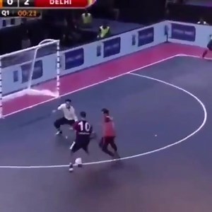 3.6M views · 96K reactions | When your friend says: "He doesn't play so well"  Ronaldinho playing futsal is magic ✨ | Bolavip Soccer | Facebook