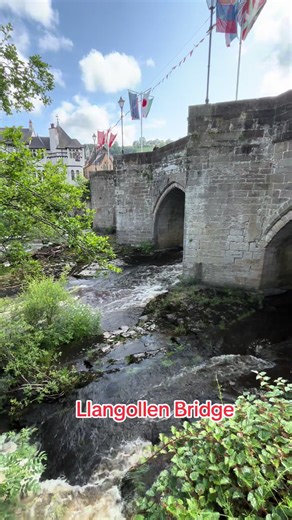 Explore Llangollen Bridge: A Scenic Destination
