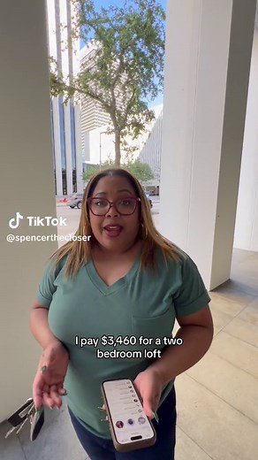 Houston Loft Apartment Tour 1368 sqft ▶ $3,460 @Ashley Jones DM to feature your apartment✨ • • • #houstonapartments #houston #fancyapartments #apartmenttour #howmuchdoyoupayforrent