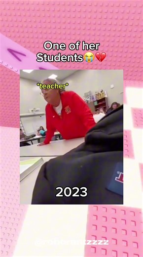 Teacher roasts student 😭 #roblox #robloxrants #rblx