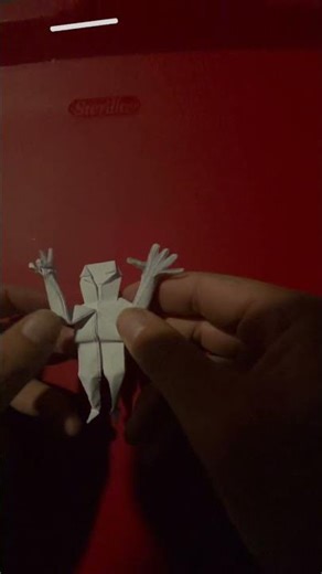 Origami Alien #origami #origamiart #origamicraft #art #paperart #papercraft