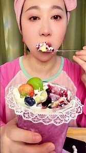 Flavorful Bouquet Cake: Sweetness in Every Bite