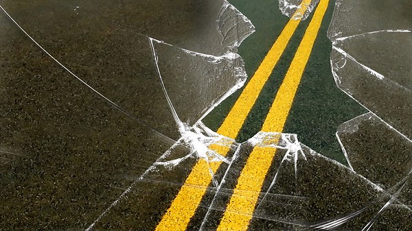 Man killed, 3 injured in crash on I-69 in Grant County