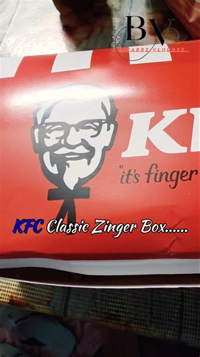 ‪@bizarrevlogger‬Tried KFC’s Classic Zinger Box & The Crunch Was INSANE! 🤯🔥🍗 #kfc #food #viral