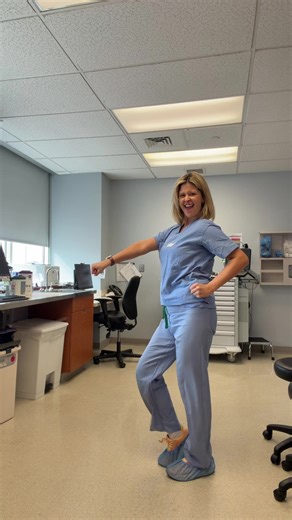 Had to hop on the double dutch bus 🚌 DC: the queen Molly Long #nurse #dance #mollylong