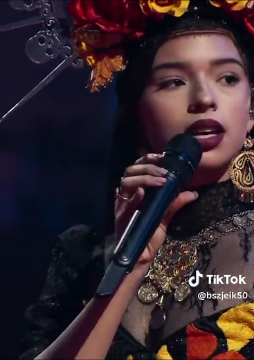 La Llorona - Ángela Aguilar | Canción Completa y Letra