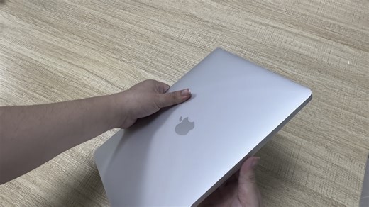macbook开箱验机教程和配件分享