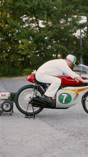 Chapter 2 — Awakening the Legend The RC166 fires up— revs rise, and the sound of a legend begins to echo. Listen carefully. #Honda #RC166 | HRC - Honda Racing Corporation