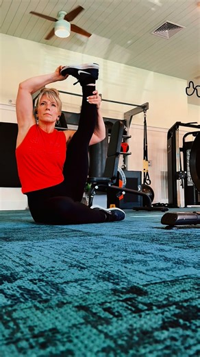 Rebecca Bass on Instagram: "JOIN ME & @monarch.fitco in your 2026 TRANSFORMATION - MIND - BODY - SPIRIT ZOOM 6 week course Jan. 6-Feb. 10 Tuesday. 7-7:30 - sessions are recorded so, if you miss one, no problem! Press play and do at your convenience. Comment below for info! #motivateandelevate #positivemindsetcoach #transformationjourney #mindbodyandsoul #womenempoweringwomen"