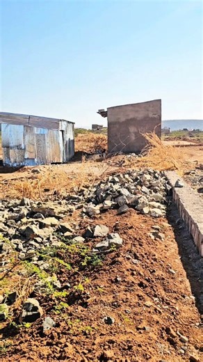 LAFA MANA JIREENYAA GURGURTAA #DIRREE_DHAWAA #WALIIF_BROKER Dachii mana jireenyaa gurgurtaa bareedduu bakka bareedatti argamtu gatii bareedduun. #residentialLandforSale #residentialrealestate ☆Kan itti argamtu #DireDawa #sabian #Boorran ☆Ballina kaaree 300m2 kaartaa qabdi ☆Mana class 1 ofirraa qabdi ☆Gatiin 2.8M. Kanaaf dachiin bareedduun akka isin hin dabarre ammuma dhaqqabadhaa! Waliif Broker - Dire Dawa #LikeFollowShare godhaa 093 084 4241 #WaliifBroker #DireDawa #ManaGurgurtaa #houseforsale 