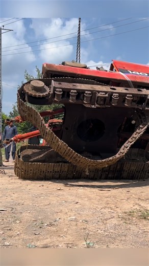 Master Mechanics on Instagram: "Excavator repair #skills #repair #restoration"