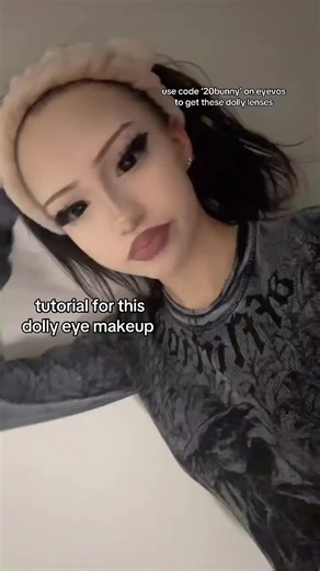 EYEVOS Colored Contact Lense on Instagram: "Tutorial for this dolly eye makeup.👀🌸 @xtrrv._ Contacts: Sullen Doll Eye 17mm #eyevos #contactlenses #gyaru #alt #alternative #altgirl #egirl #y2kfashion #grung #piercingothnic #punk #emogirl #egirlmakeup #eyevoscontactlenses #goth #altstyle #eyevoscontacts #dolleye #eyevosdollcontacts #minisclera #dollcontacts#dollmakeup #dollgirl #natural #makeup #makeupartist #beauty#eyeliner#black"