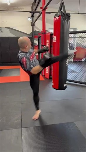 kickboxing#martialarts#training#heavybag