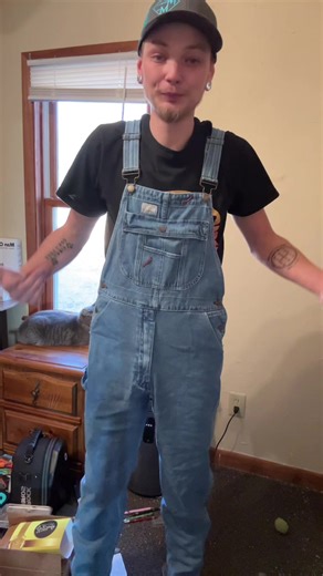 Men's Denim Overalls: Style and Trends