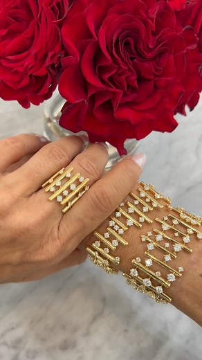 THE BARRE COLLECTION, by @heartsonfire , as seen yesterday at the Hearts On Fire “Shop Within A Shop” at @mayorsjewelers , Merrik Park! The diamonds appear to float on gold, making this one of my favourite @heartsonfire collections. Some facts about what makes HEARTS ON FIRE® diamonds special… first, they are all naturally mined diamonds and come from only the highest quality sources. Less than 1/10 of 1 per cent of the world’s optically pure rough crystals can qualify to become a HEARTS ON FIRE