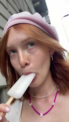 Arina Bik (@arina_bik_tt) adlı kullanıcının Sensual Seduction - Snoop Dogg ile oluşturduğu videoları