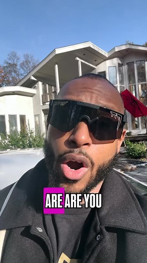 4.8K views · 6.9K reactions | Kendrick Lamar, ruined hip-hop and ruined the Super Bowl 臘 | The AV Report | Facebook