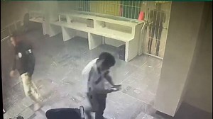 Mexican migrant fire: Security footage appears to show deadly fire at detention centre