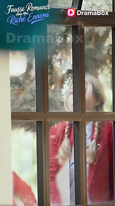 Quand Tina Simonet, une lycéenne impertinente, revient au lycée du Lac Nordique, elle ne s'attend pas à commettre une erreur d'un soir avec Roméo Bernard, l'héritier de l'empire Bernard et son ennemi d'enfance. Plus tard, ils décident de faire équipe pour rendre jaloux leurs ex respectifs. Mais finiront-ils par tomber vraiment amoureux ? | DramaBox - Streaming de Mini Dramas