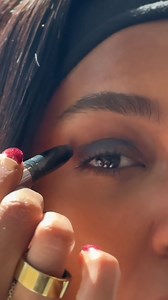 3.8K views | Eyeshadow 101 in Midnight Blue Shimmer ✨ Because blue makes your eyes pop like nothing else. Ready to up your eyeshadow game? Shop now: https://julep-beauty.visitlink.me/-JysB5 | Julep Beauty | Facebook