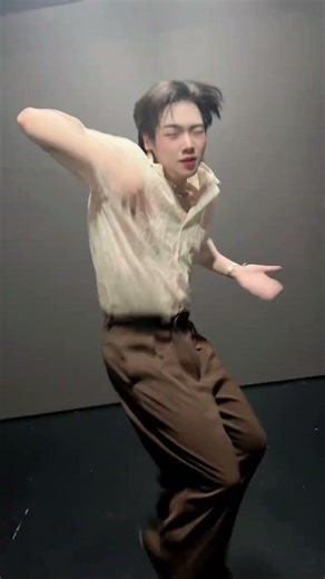 SB19's VISA Dance Challenge from Thailand by Newtron of Thai Online Broadcast Boy Group FOR-NIMBUZ!