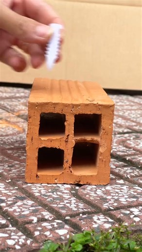 4.4K views | Great tips with plastic anchors #tipsandtricks #tips #Diy | Robert & MacDonald | Facebook