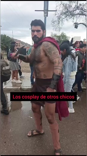 Cosplay de Sakura en Overload 2025