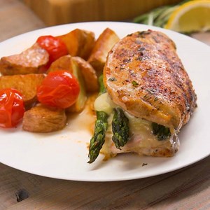 1.5M views · 37K shares | 30-Minute Easy Asparagus-Stuffed Chicken...