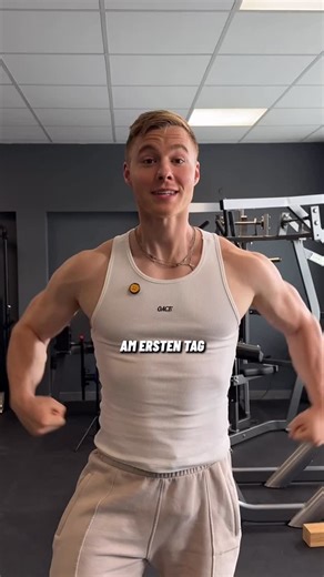 Mario Müller on Instagram: "Wenn du 3x die Woche ins Training gehst, gibt es mehrere Herangehensweisen, die funktionieren! Ich mache es gerne so: 1. ���Oberkörper 2. ���Unterkorper 3. ���Ganzkörper -> Wobei ich hier den dritten Tag nutze, um vor allem die Schwachstellen nochmal intensiver zu trainieren. Wenn dir zB. ausreicht 1x pro Woche Beine zu trainieren, lass den Beinteil weg. Wenn aber dagegen dein Bizeps absolut hinterher hängt & eine Schwachstelle darstellt oder du ihn einfach mehr fokus