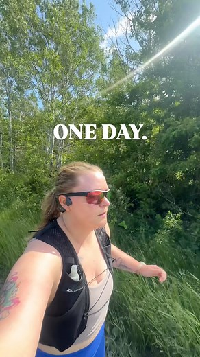 Reminder: you can’t hate yourself into a version that you love. Forever proud of that girl that decided it was time to make a change and actually put her health first. And equally proud of the woman I’m becoming who continues to try her best to honour that decision. ☁️ Inspo from @kialachelle 🫶🏼 #midsizerunner #biggirlswhorun #realisticrunningdiaries #midsizefitness | EMMA FLYNN