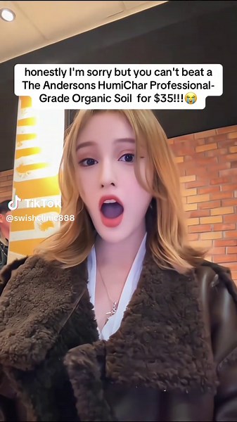 Discover The Andersons HumiChar Professional-Grade Organic Soil