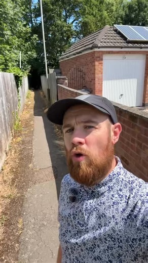 🕳️🌑 BLACK ALLEY… AND IT’S EXACTLY AS CREEPY AS IT SOUNDS 🌑🕳️ Right — since the weather has been absolutely determined to ruin my filming schedule lately 🌧️😩 I’m reposting a few of my most popular videos from the last year 📲🔥 And this one is a proper local classic 👇 🚶‍♂️ Black Alley 📍 A long alleyway running from New Parks into Glenfield If you know… YOU KNOW 😅 This isn’t just a little shortcut either — it’s one of those proper long walk-throughs that feels like it goes on forever 😳